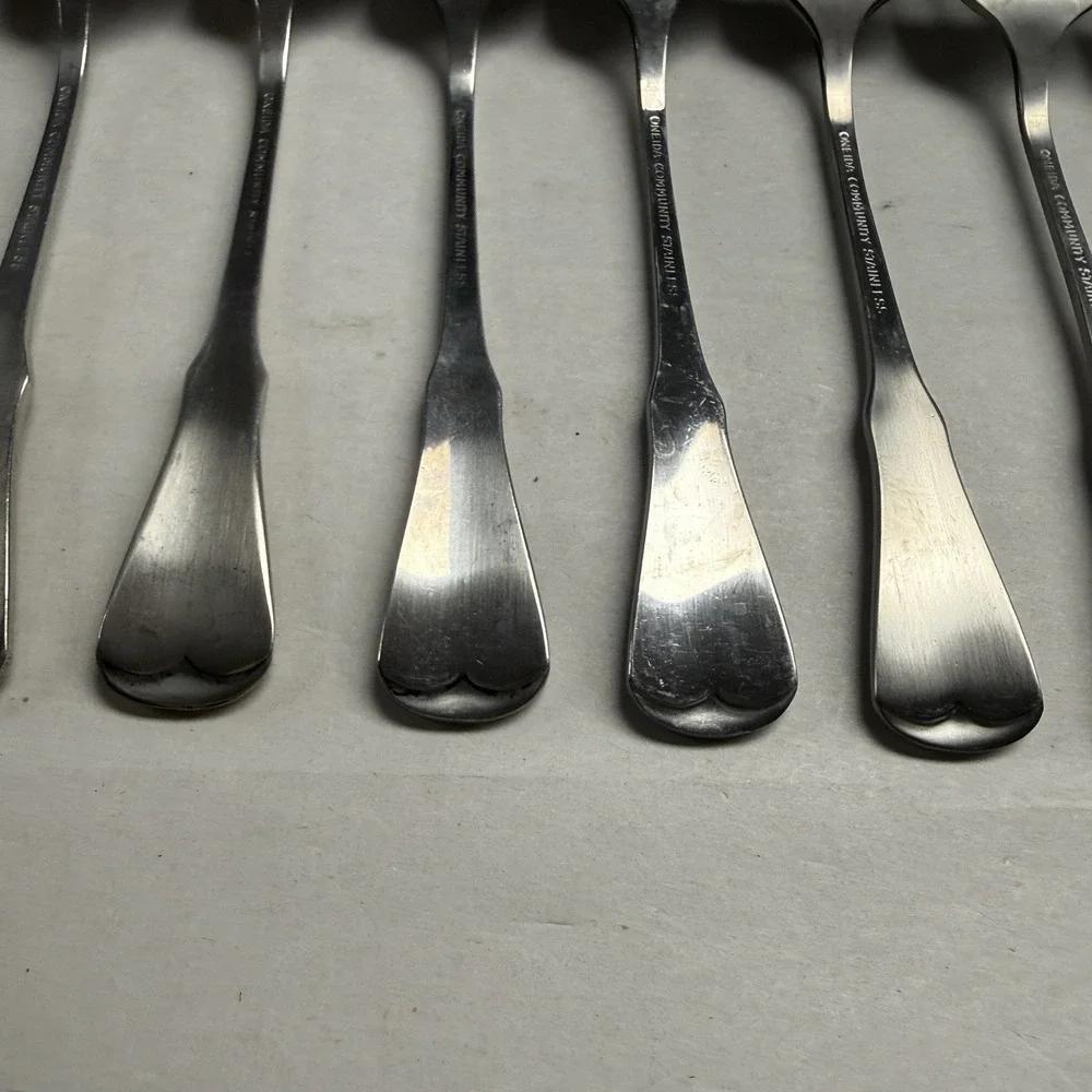 Vintage Oneida Community Stainless Patrick Henry 9 Salad Forks Flatware